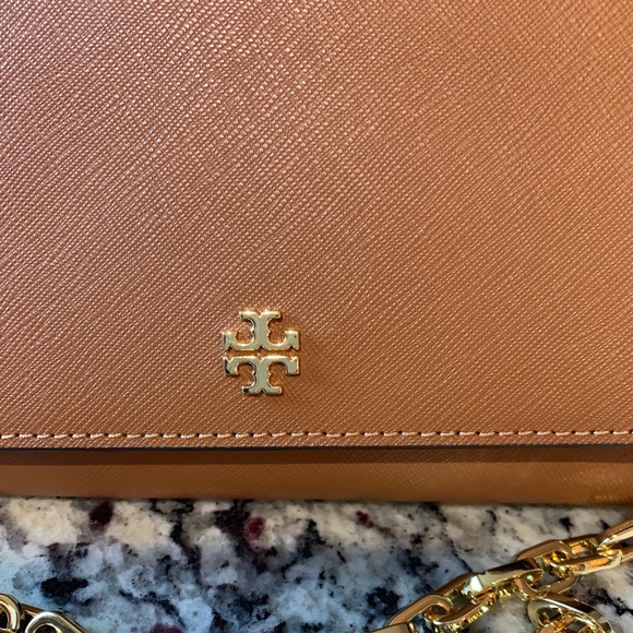 NWT last one❤️Auth Tory Burch Wallet Crossbody - Picture 3 of 7